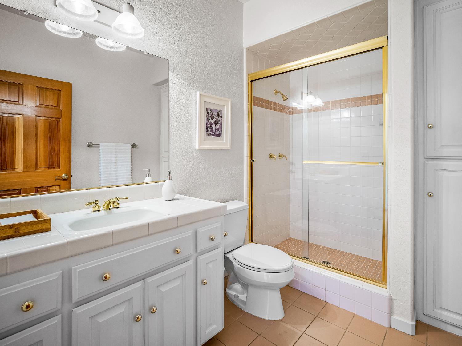 5373 Prairie Loop Placerville, CA 95667 - Photo 18 of 32 Downstairs bathroom.