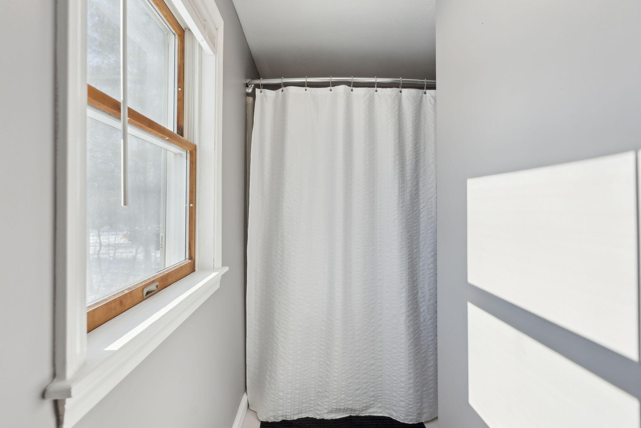 1215 New County Road Biddeford, ME 04005 - Photo 26 of 41 2nd Floor Bath