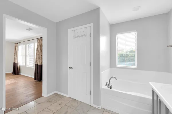 $2,599 | 2040 West Kathleen Road, Phoenix, AZ 85023