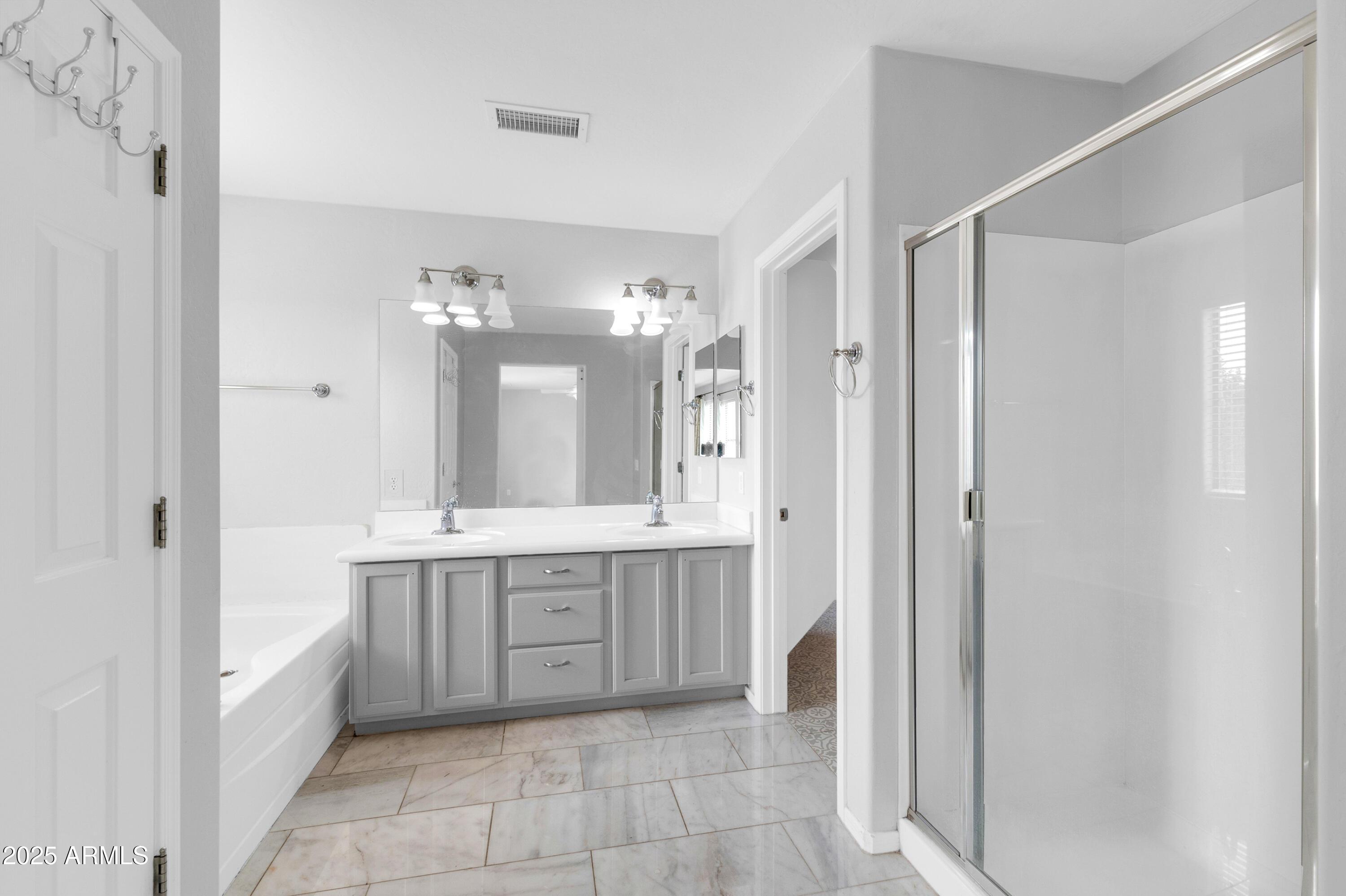 2040 West Kathleen Road Phoenix, AZ 85023 - Photo 13 of 44 Photo #13