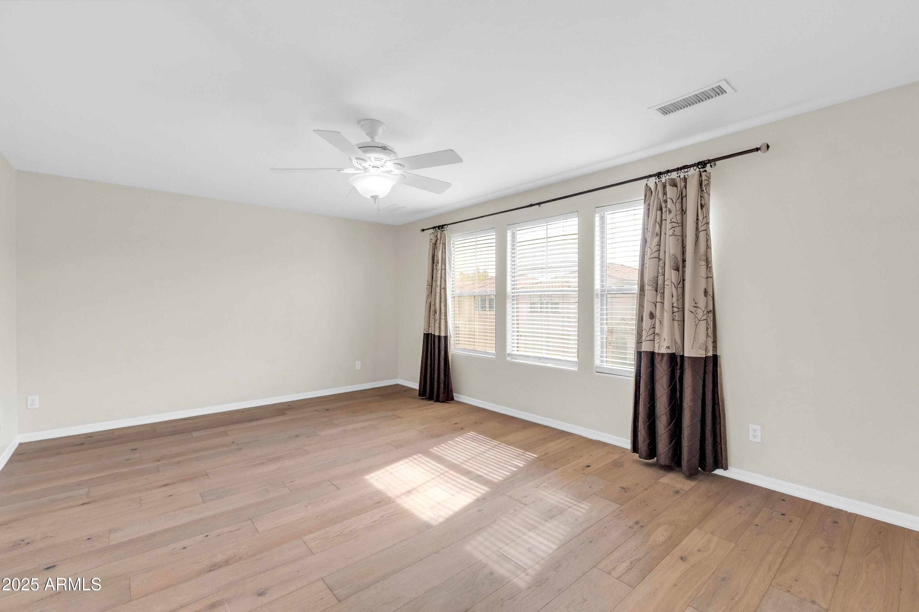 2040 West Kathleen Road Phoenix, AZ 85023 - Photo 16 of 44 Photo #16