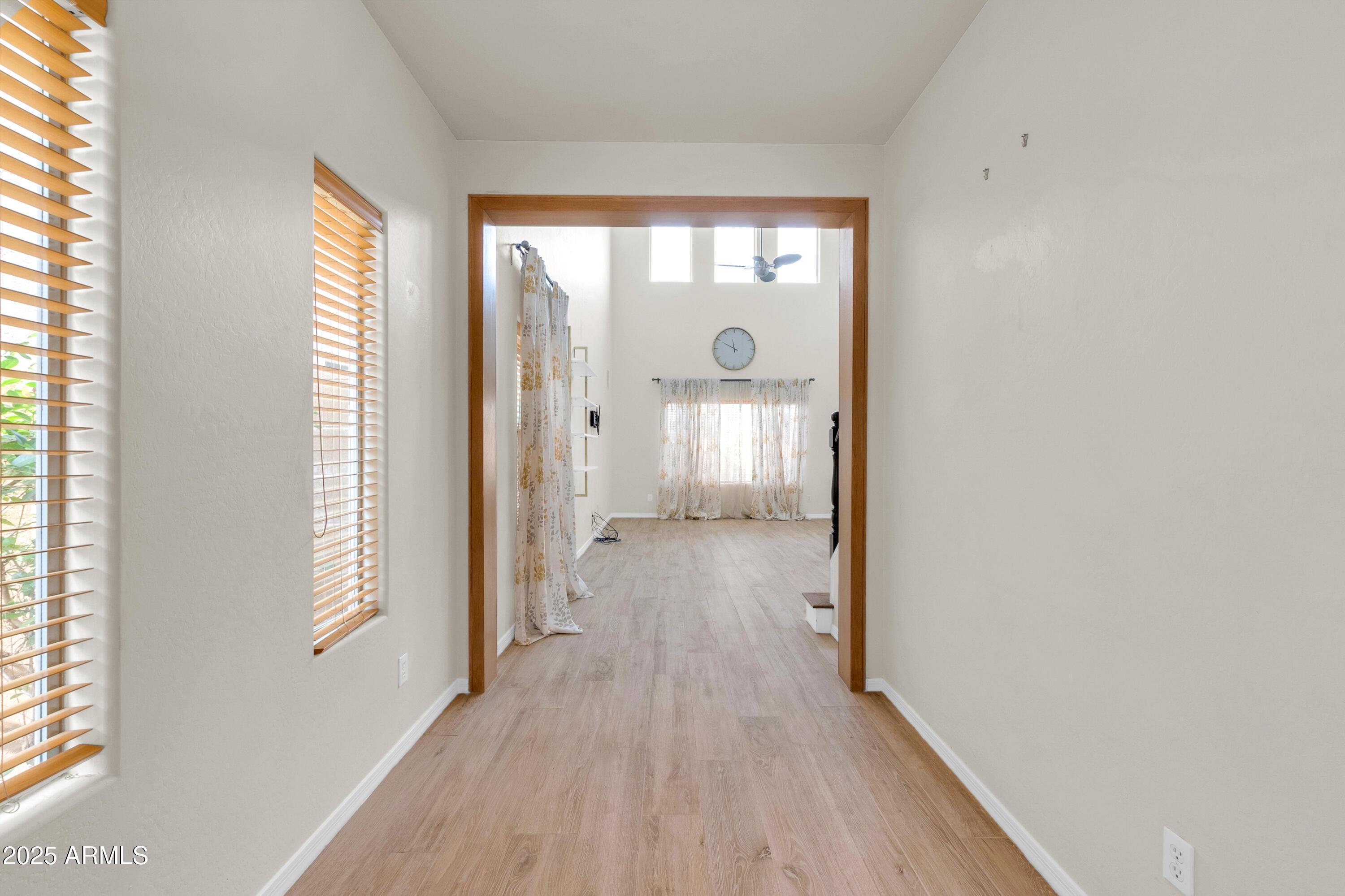 2040 West Kathleen Road Phoenix, AZ 85023 - Photo 18 of 44 Photo #18