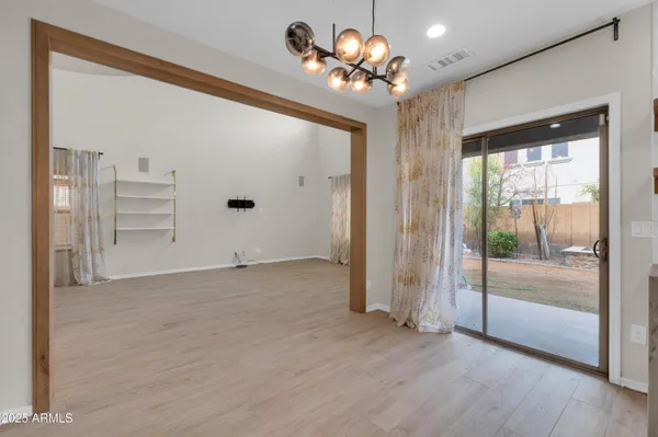 $2,599 | 2040 West Kathleen Road, Phoenix, AZ 85023