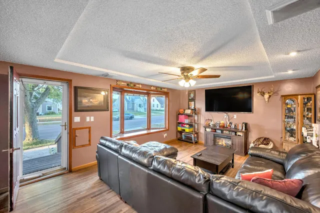 $184,000 | 431 Webster Street, Fairmont, MN 56031