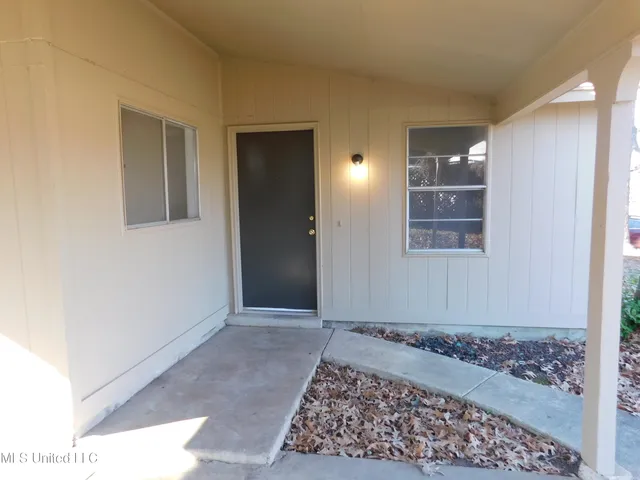 $1,195 | 6600 Embassy Circle, Horn Lake, MS 38637