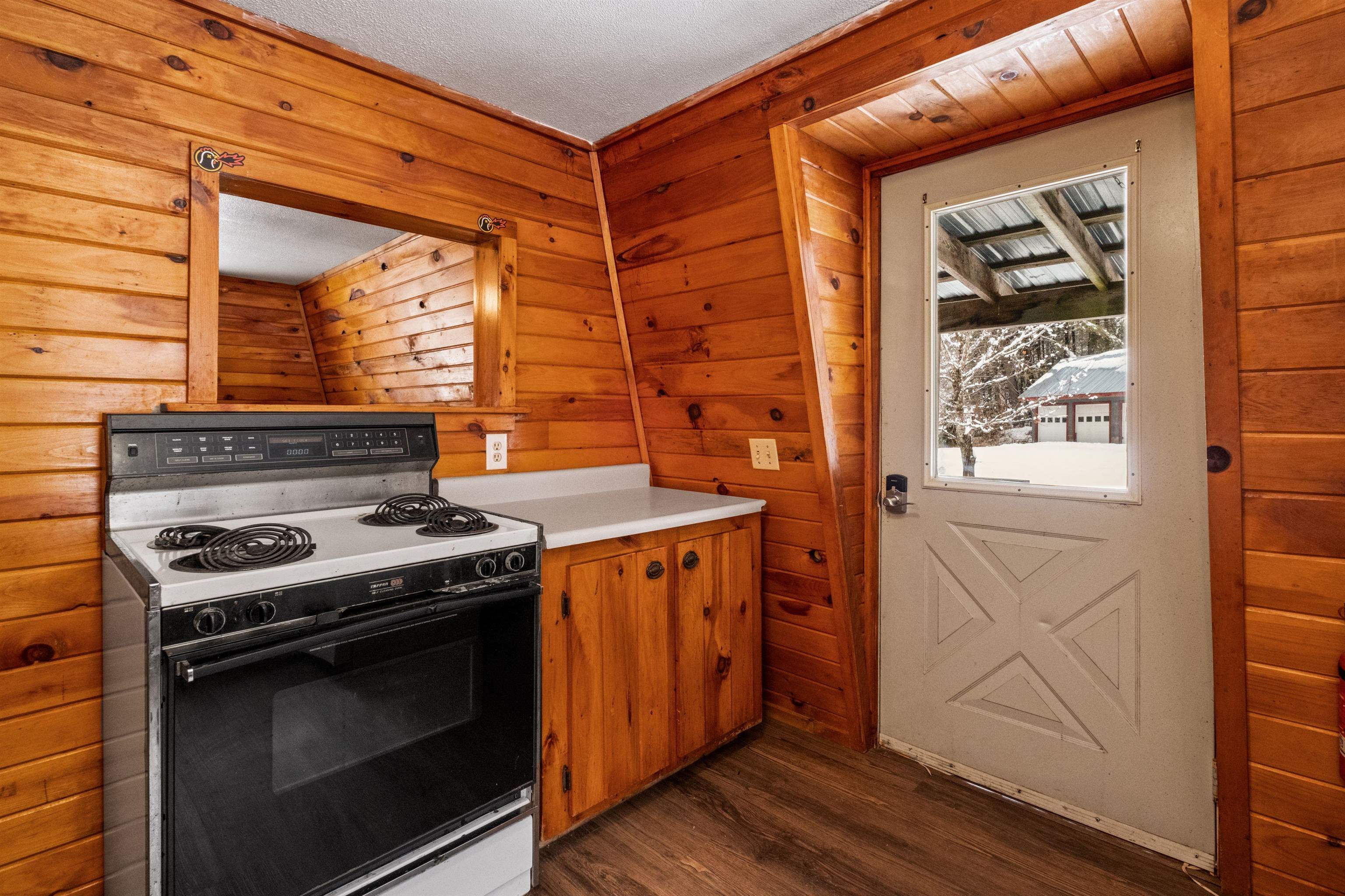 4256 Middlebrook Road Fairlee, VT 05045 - Photo 32 of 48