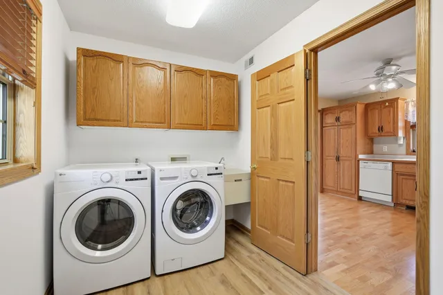 $399,999 | 5585 129th Drive North, Hugo, MN 55038