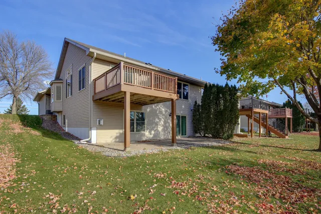 $399,999 | 5585 129th Drive North, Hugo, MN 55038