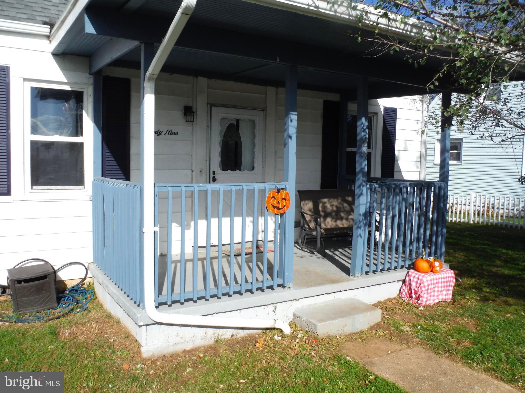 29 Avenal Road Baltimore, MD 21221 - Photo 3 of 29