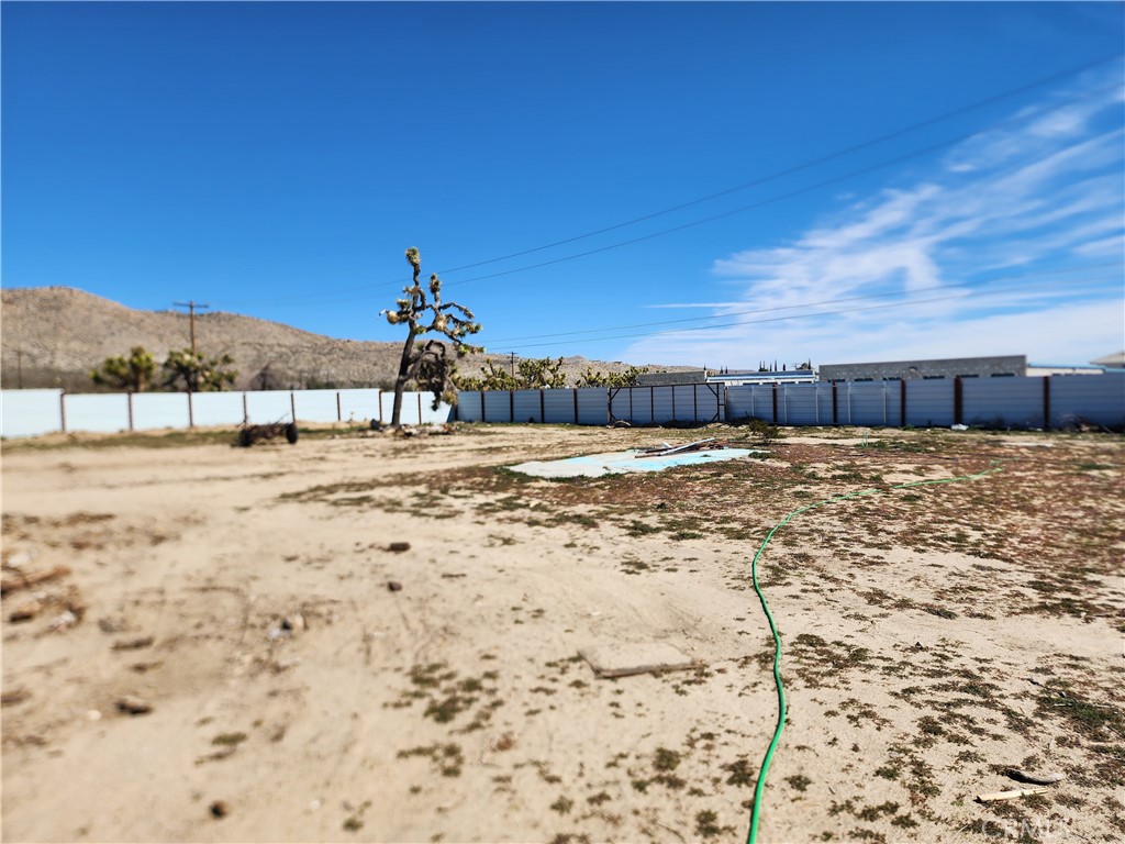 7248 Scarvan Road Yucca Valley, CA 92284 - Photo 4 of 6