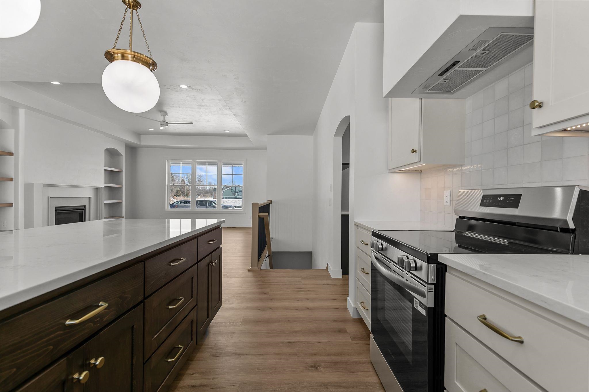 N8881 Killarney Way Menasha, WI 54952 - Photo 12 of 45