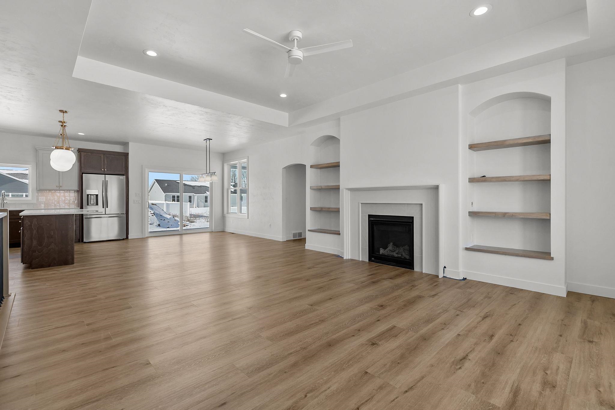 N8881 Killarney Way Menasha, WI 54952 - Photo 3 of 45