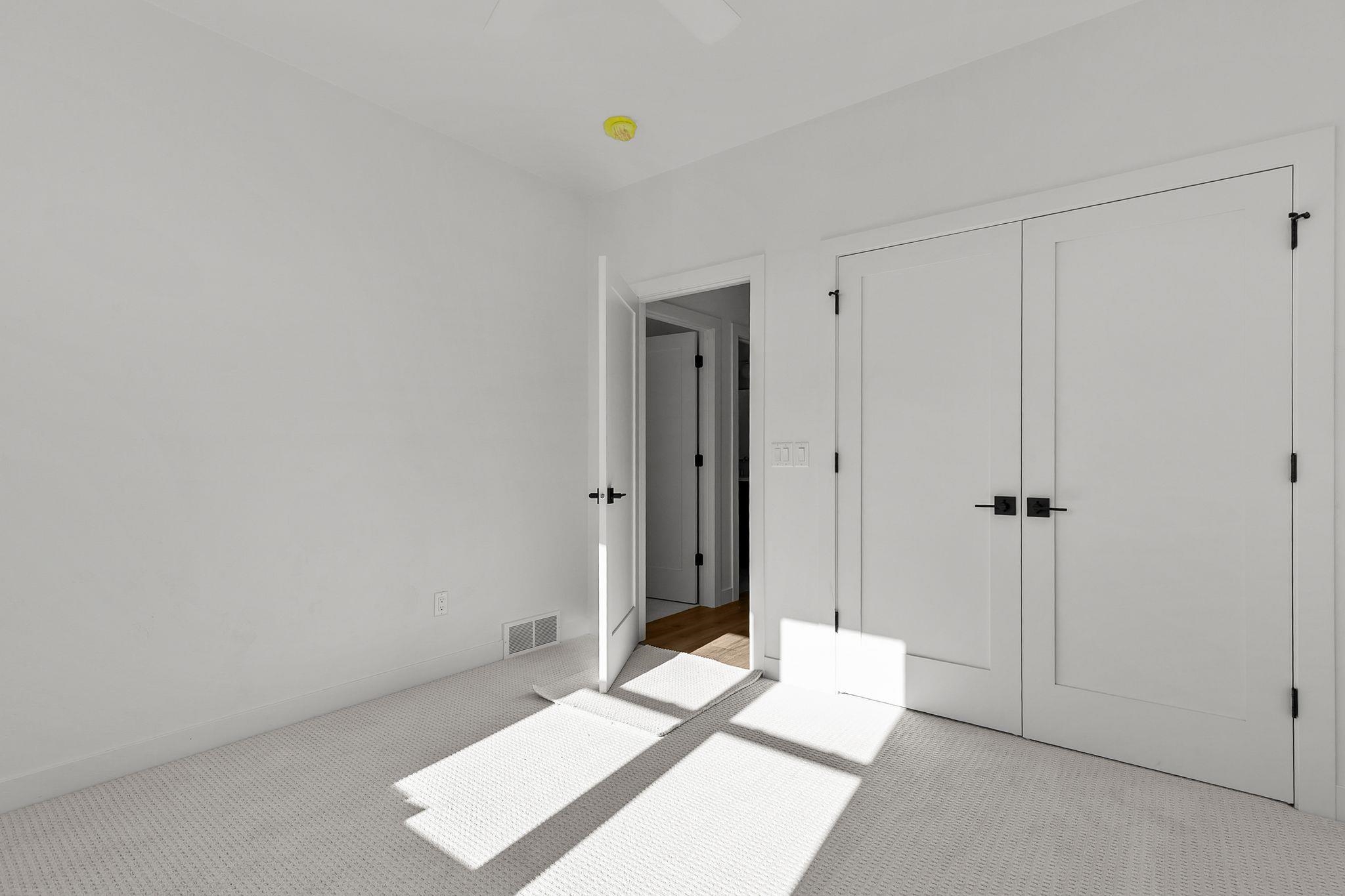 N8881 Killarney Way Menasha, WI 54952 - Photo 31 of 45