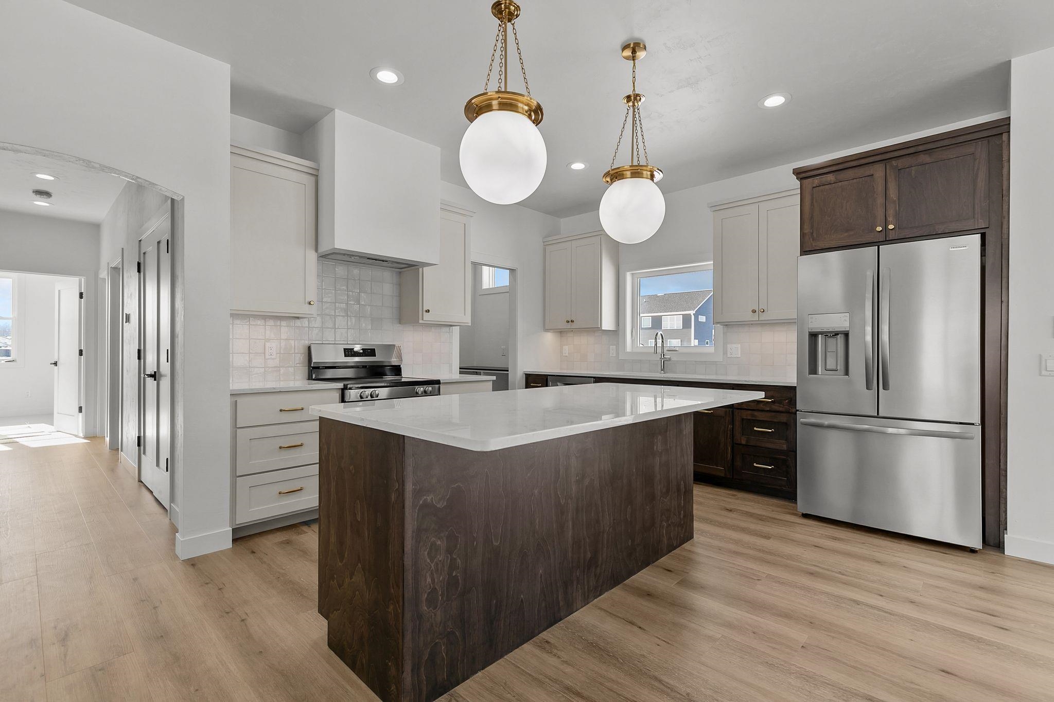 N8881 Killarney Way Menasha, WI 54952 - Photo 7 of 45