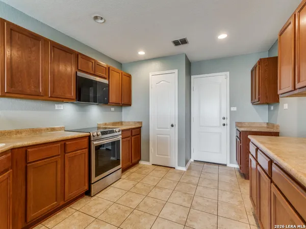 $234,999 | 527 Cormorant, San Antonio, TX 78245