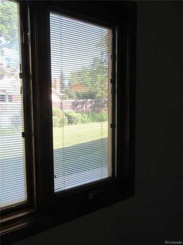 $488,500 | 3760 South Roslyn Way, Denver, CO 80237