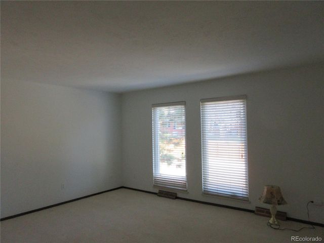 $488,500 | 3760 South Roslyn Way, Denver, CO 80237