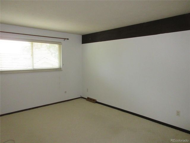 $488,500 | 3760 South Roslyn Way, Denver, CO 80237