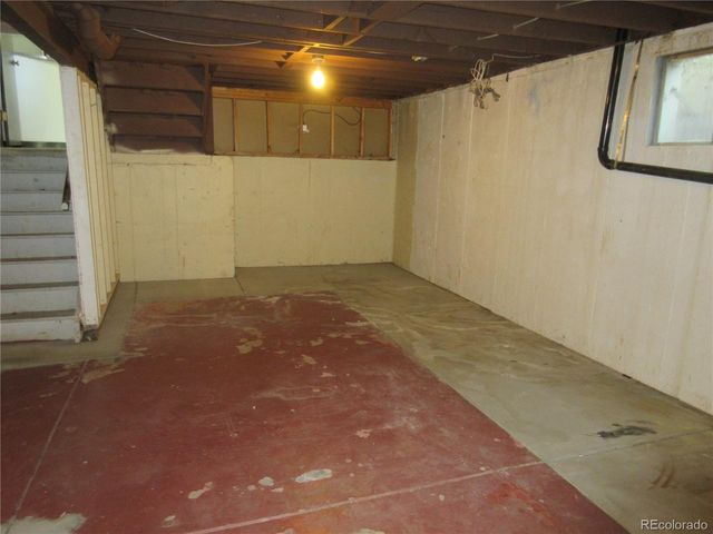 $488,500 | 3760 South Roslyn Way, Denver, CO 80237