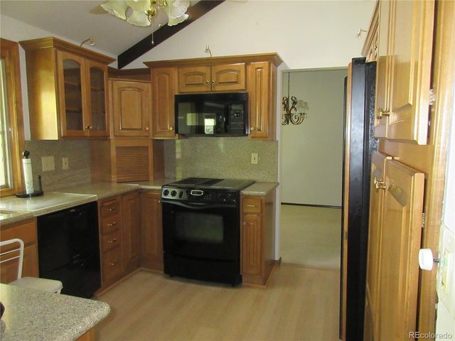 $488,500 | 3760 South Roslyn Way, Denver, CO 80237