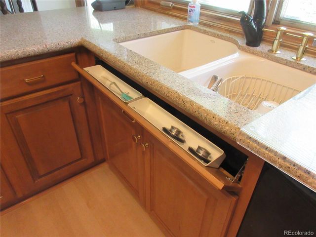 $488,500 | 3760 South Roslyn Way, Denver, CO 80237