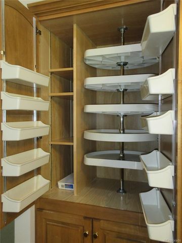 $488,500 | 3760 South Roslyn Way, Denver, CO 80237