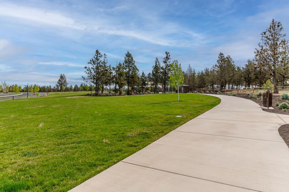 3715 Northeast Suchy Street Bend, OR 97701 - Photo 44 of 48