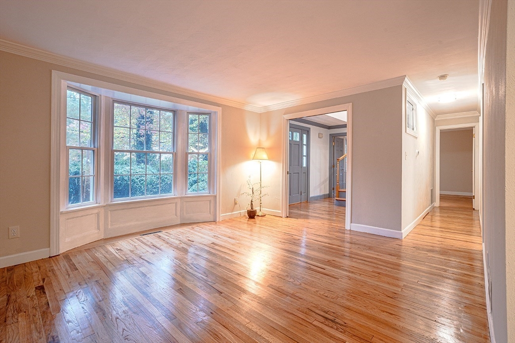 100 Page Road Bedford, MA 01730 - Photo 7 of 42