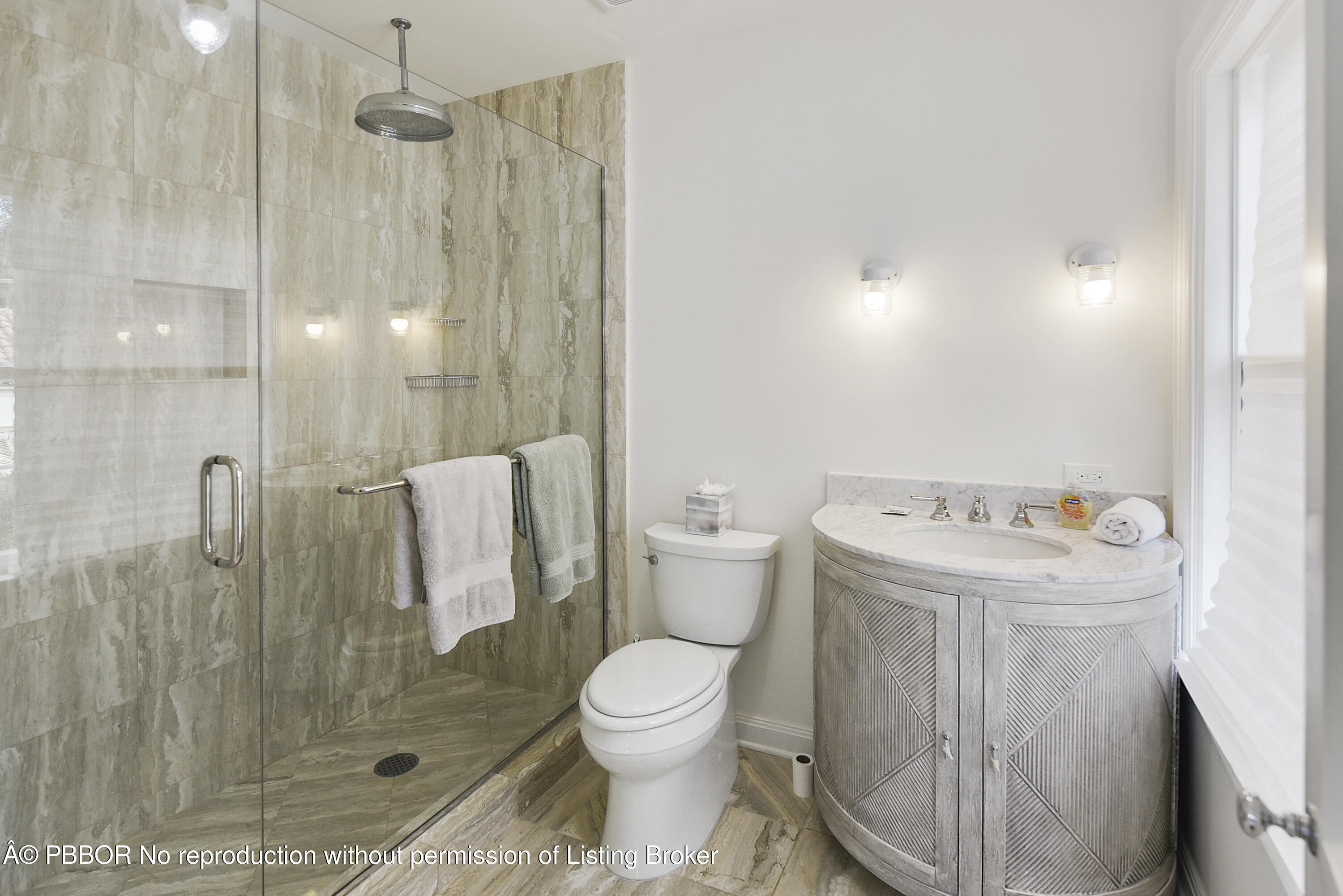 250 Algoma Road Palm Beach, FL 33480 - Photo 35 of 60 250 Algoma Rd Palm Beach FL-print-039-04
