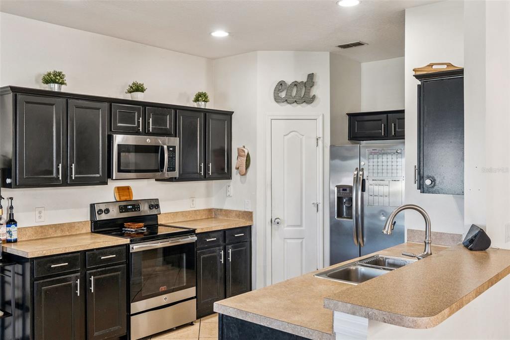 3933 Pemberly Pines Circle St. Cloud, FL 34769 - Photo 13 of 26