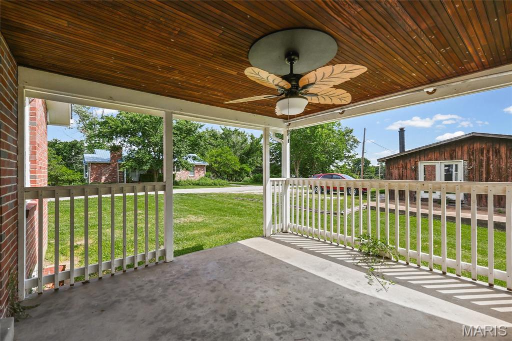 5444 Donald Drive High Ridge, MO 63049 - Photo 6 of 35