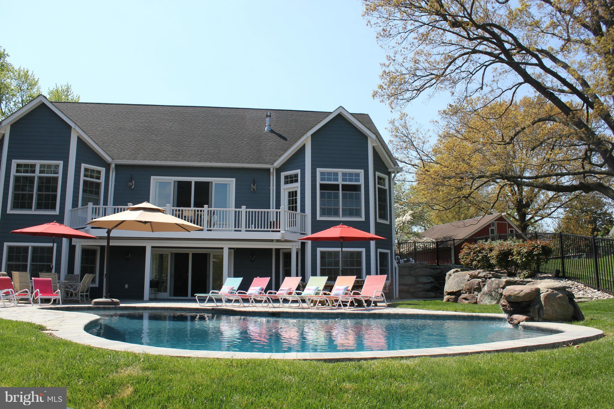 138 Riverside Road Edgewater, MD 21037 - Photo 1 of 29 Exterior (Rear)