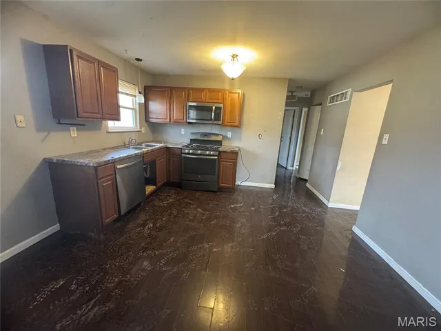 $129,900 | 1765 Cargill Drive, St. Louis, MO 63136