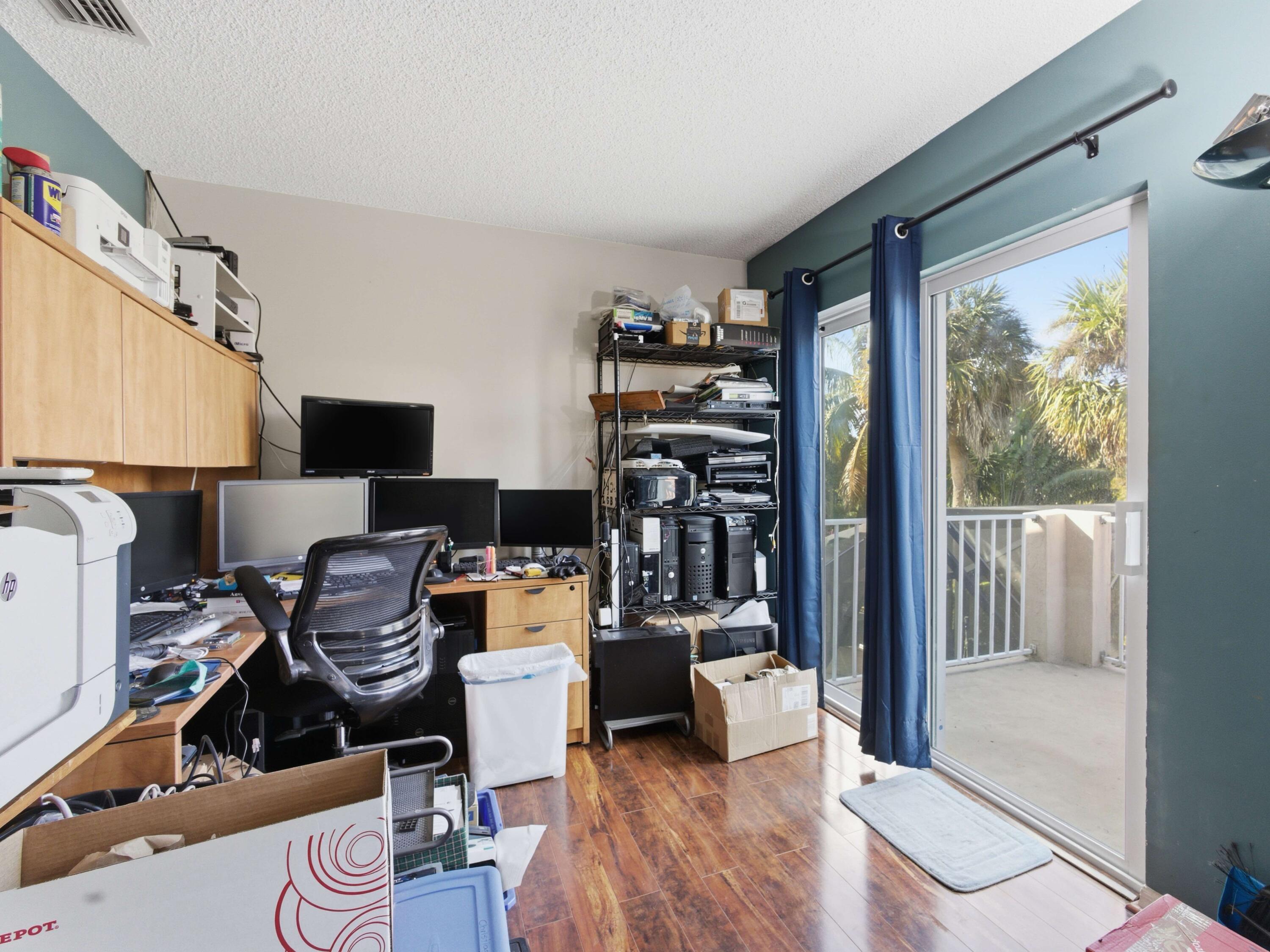 21321 Sawmill Court Boca Raton, FL 33498 - Photo 34 of 56 Primary Room Sitting