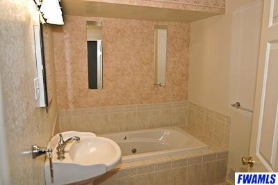 -101 Meadowmere Butler, IN 46721 - Photo 19 of 22