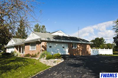 -101 Meadowmere Butler, IN 46721 - Photo 4 of 22