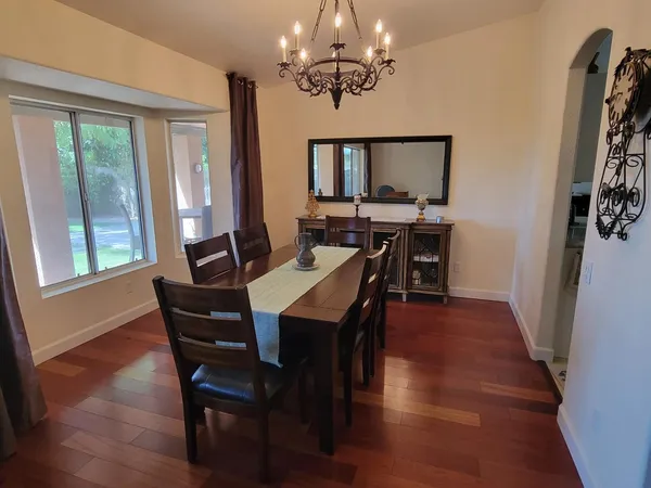 $2,550 | 3361 East Sequoia Drive, Phoenix, AZ 85050