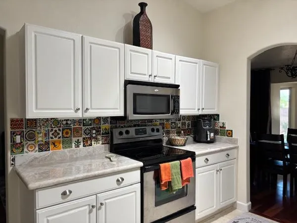 $2,550 | 3361 East Sequoia Drive, Phoenix, AZ 85050