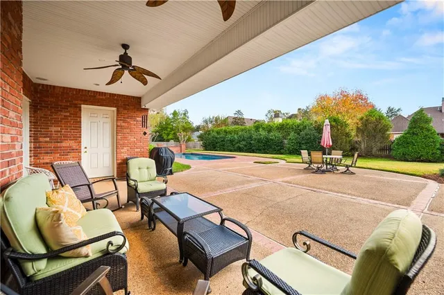 $898,000 | 6714 Tennyson Oaks Lane, Alexandria, LA 71301