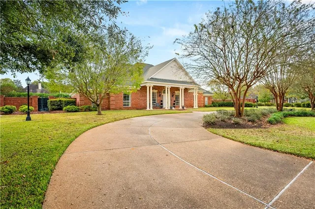 $898,000 | 6714 Tennyson Oaks Lane, Alexandria, LA 71301