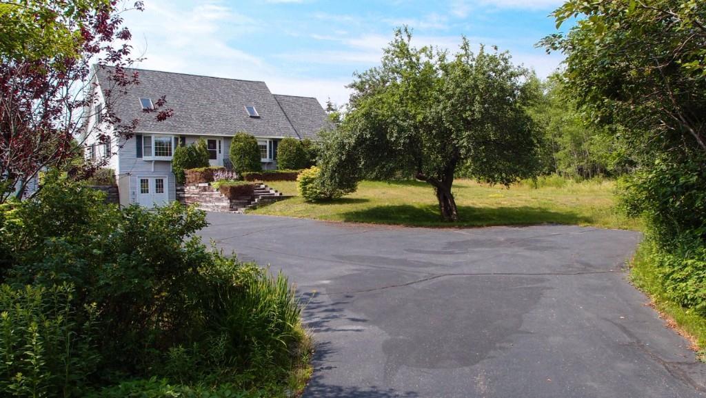 174 Kelleytown Road Tremont, ME 04612 - Photo 1 of 10 Exterior front of this lovely cape...