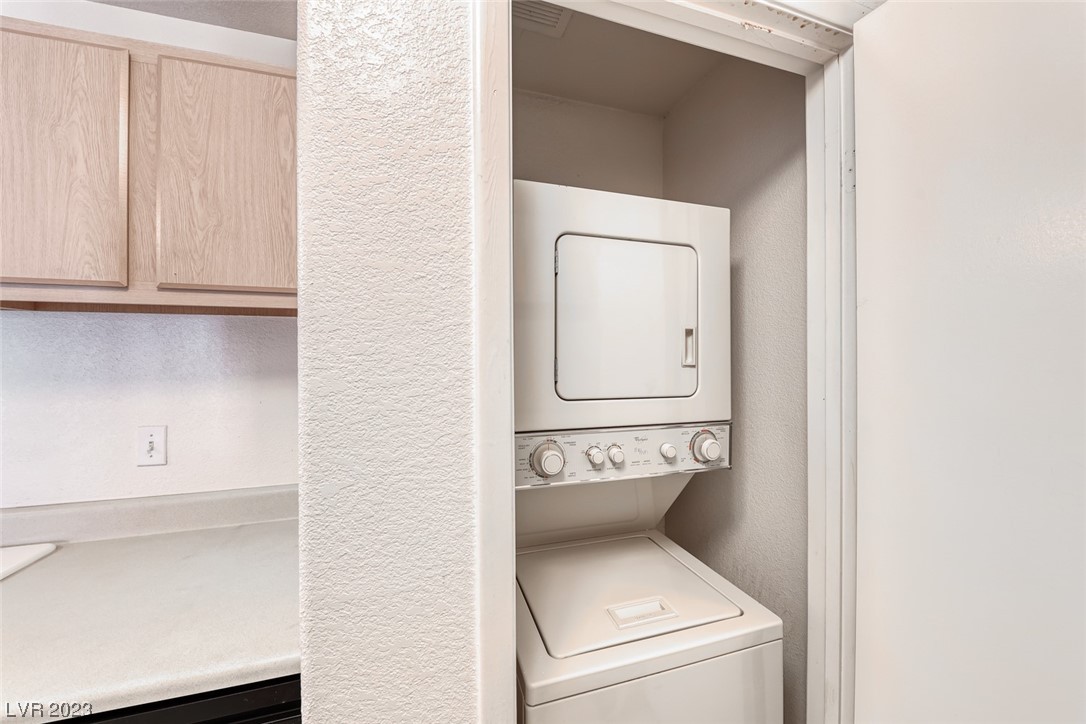 5211 South Lindell Road, Unit 203 Las Vegas, NV 89118 - Photo 18 of 26