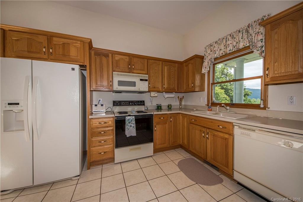 1180 Saunook Road Waynesville, NC 28786 - Photo 20 of 28