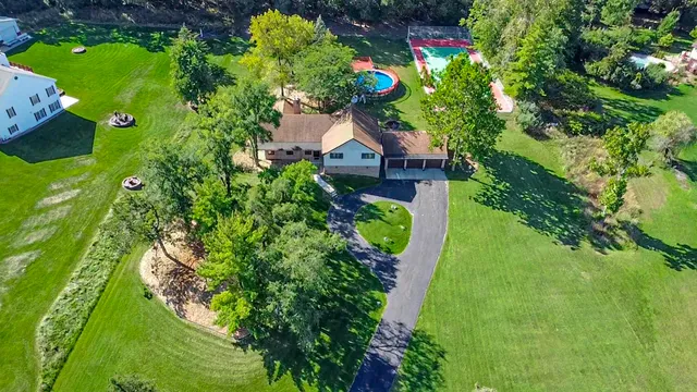 $599,900 | 3317 Buried Oak Drive, Crete, IL 60417