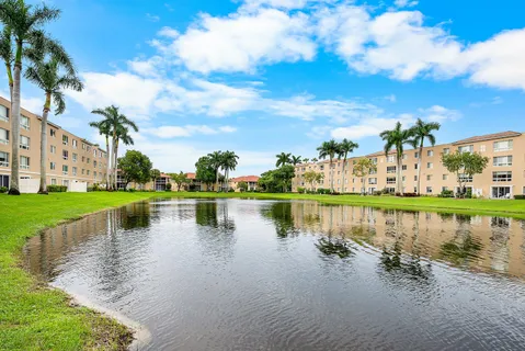 $294,900 | 12560 Majesty Circle, Unit 303, Boynton Beach, FL 33437