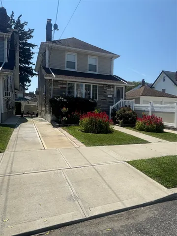 $859,000 | 224-12 93rd Avenue | Queens Village