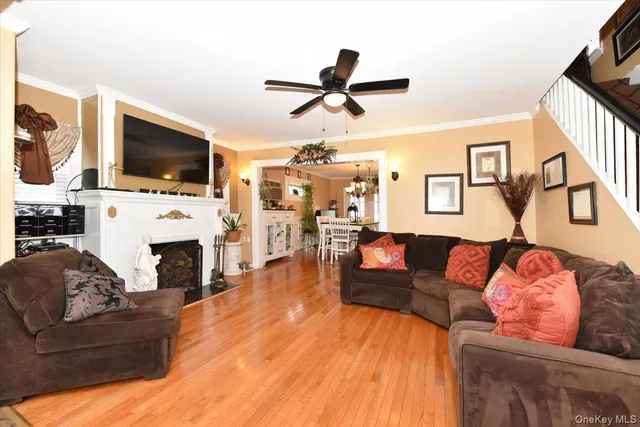 $859,000 | 224-12 93rd Avenue | Queens Village