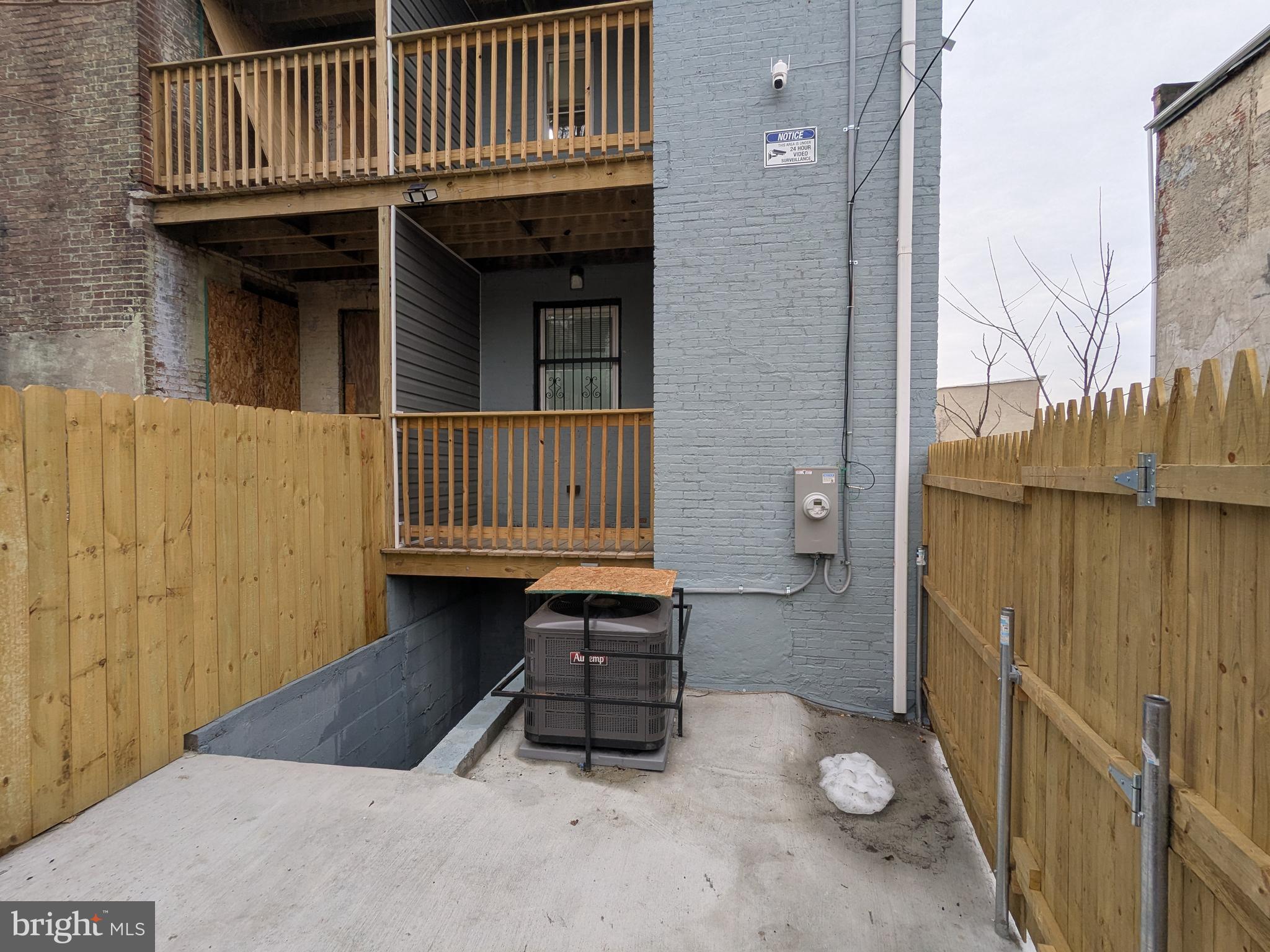 504 North Schroeder Street Baltimore, MD 21223 - Photo 27 of 32 a view of outdoor seating space