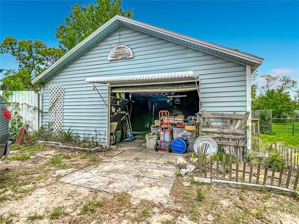 17609 Bathurst Avenue Spring Hill, FL 34610 - Photo 37 of 42