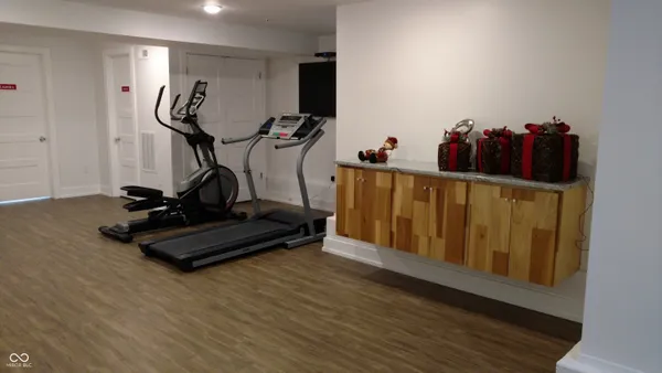 $1,250 | 829 North Pennsylvania Street, Unit 1C, Indianapolis, IN 46204